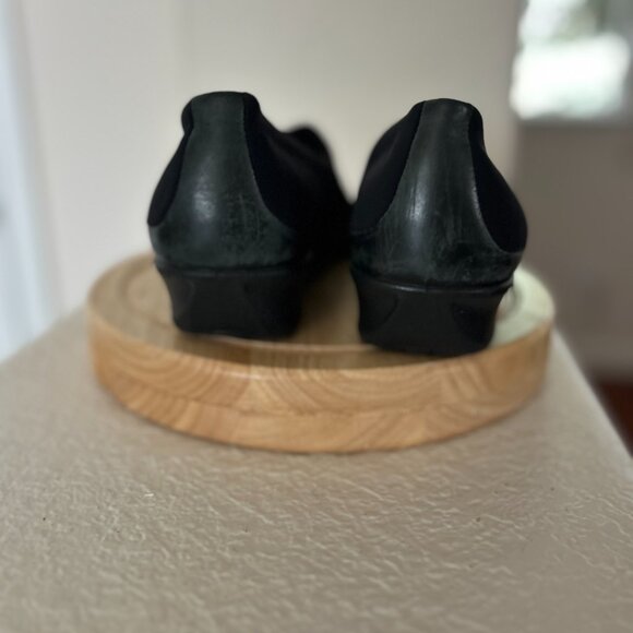 Ecco Women's Black Stretch Slip-On Shoe- Size 41 EU - Picture 5 of 8